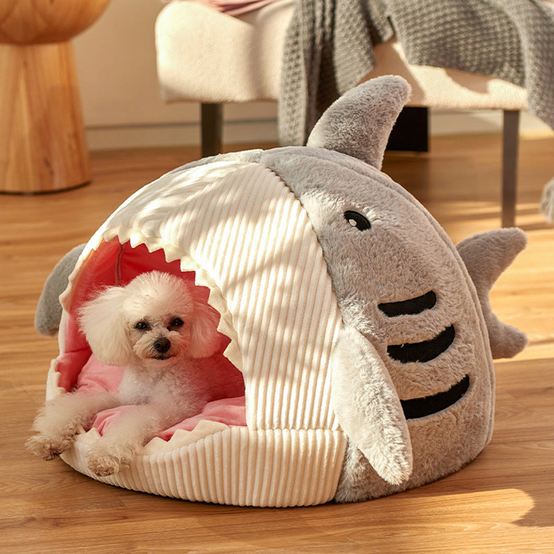 Cosy And Soft Hideout House For Cats With Shark Kennel